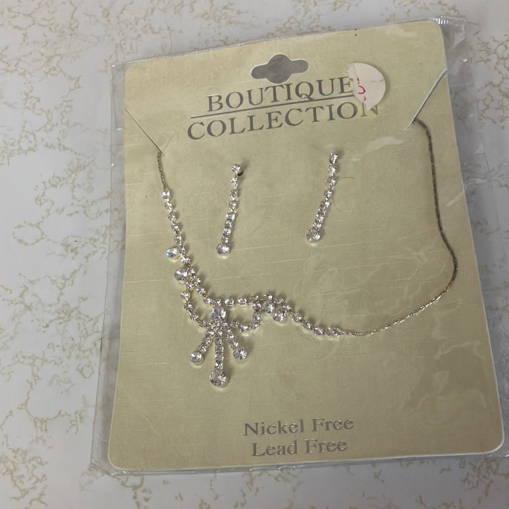 Silver Necklace and Earring Set